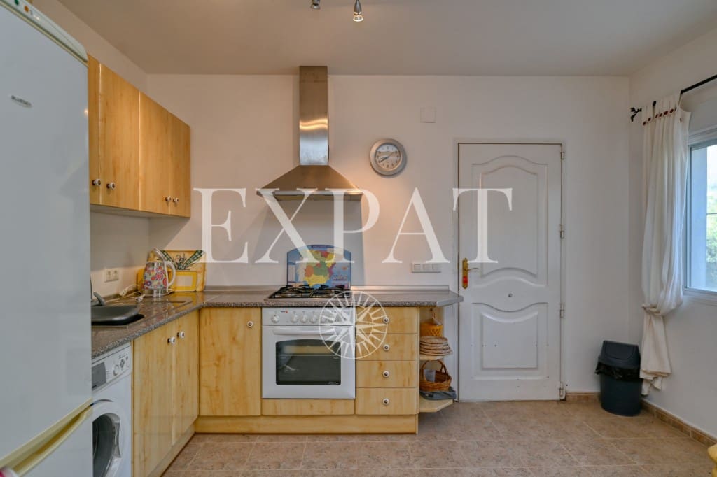 5 sovrum Finca/Hus på landet till salu i Alcaucin med pool - 459 000 € (Ref: 9421993)