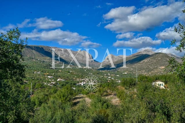 5 sovrum Finca/Hus på landet till salu i Alcaucín med pool - 459 000 € (Ref: 9421993)