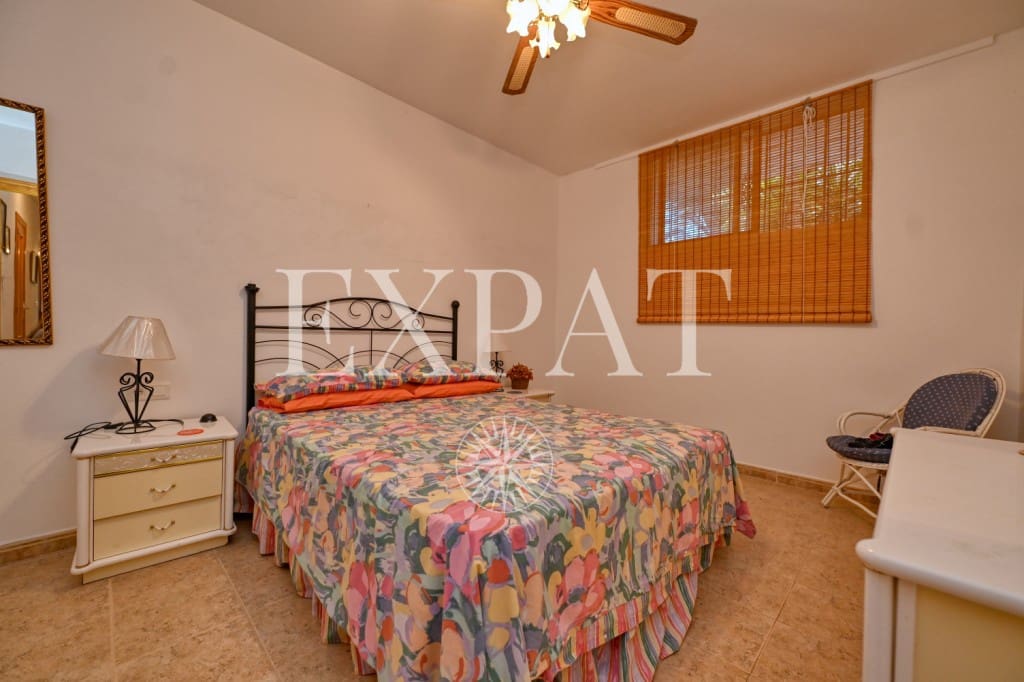 5 sovrum Finca/Hus på landet till salu i Alcaucin med pool - 459 000 € (Ref: 9421993)