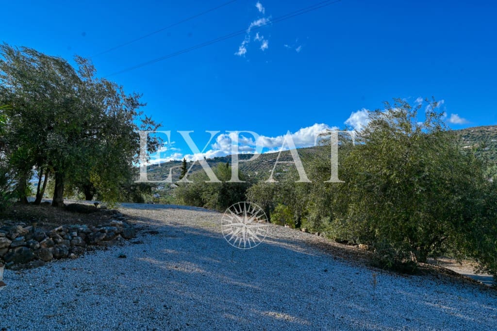 5 sovrum Finca/Hus på landet till salu i Alcaucin med pool - 459 000 € (Ref: 9421993)