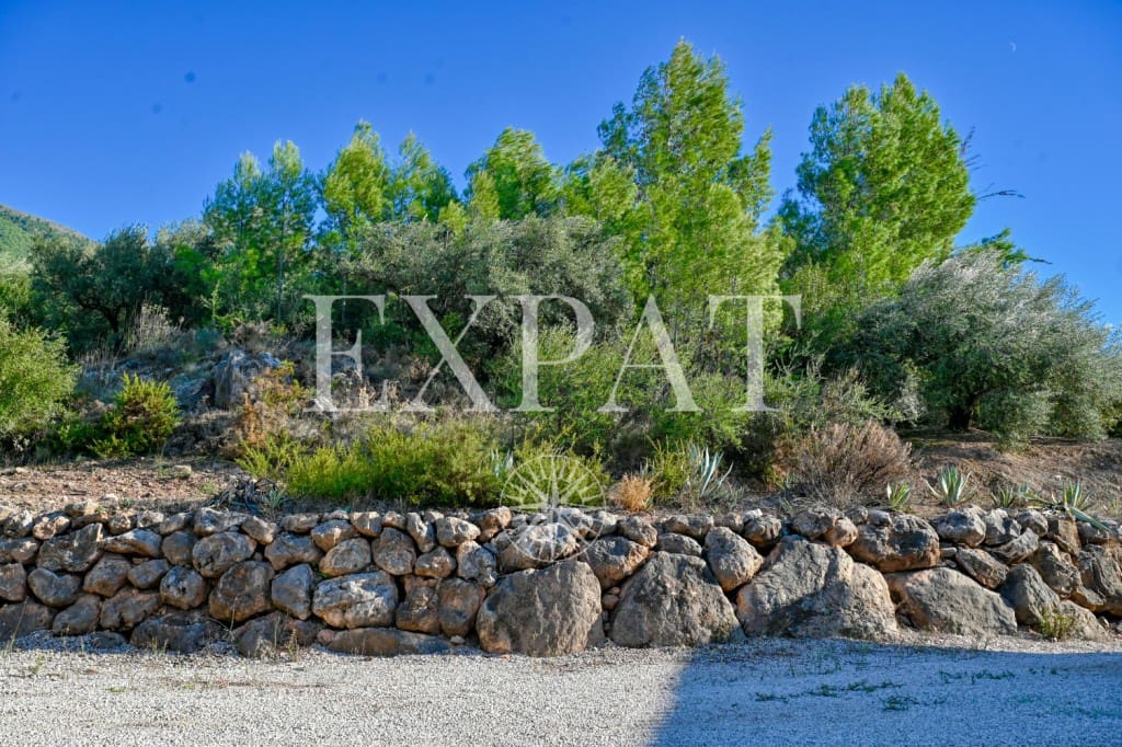 5 sovrum Finca/Hus på landet till salu i Alcaucin med pool - 459 000 € (Ref: 9421993)