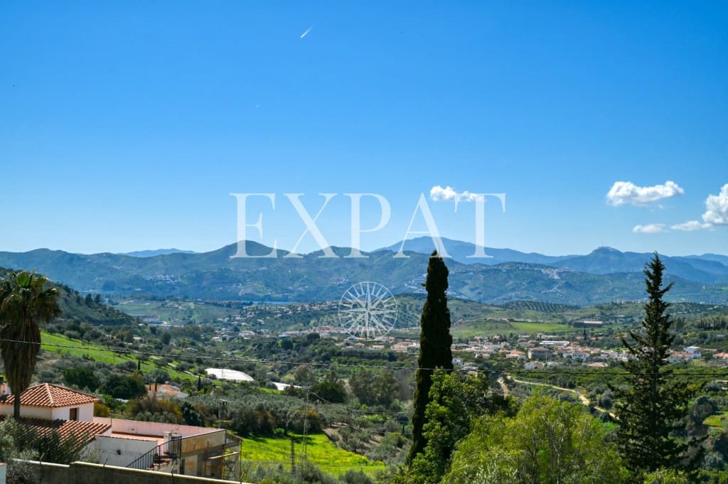 5 sypialnia Finka/Dom wiejski na sprzedaż w Alcaucin z basenem - 415 000 € (Ref: 9421993)