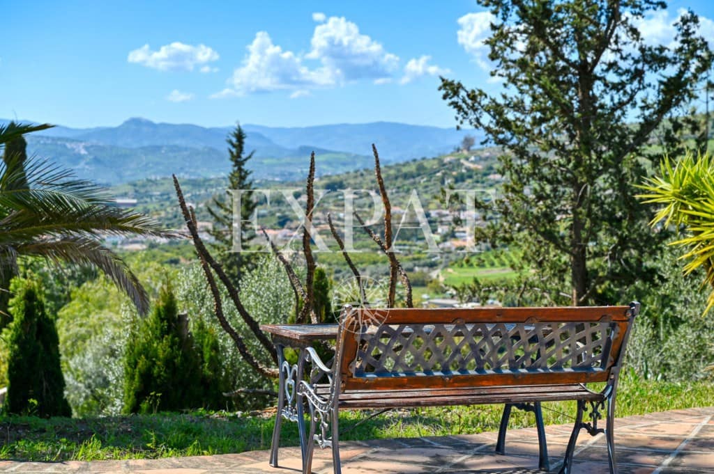 5 sypialnia Finka/Dom wiejski na sprzedaż w Alcaucin z basenem - 415 000 € (Ref: 9421993)