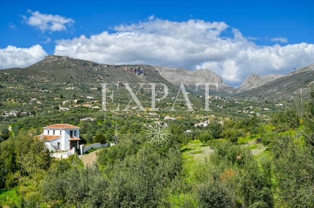 5 slaapkamer Finca/Landhuis te koop in Alcaucín met zwembad - € 415.000 (Ref: 9421993)