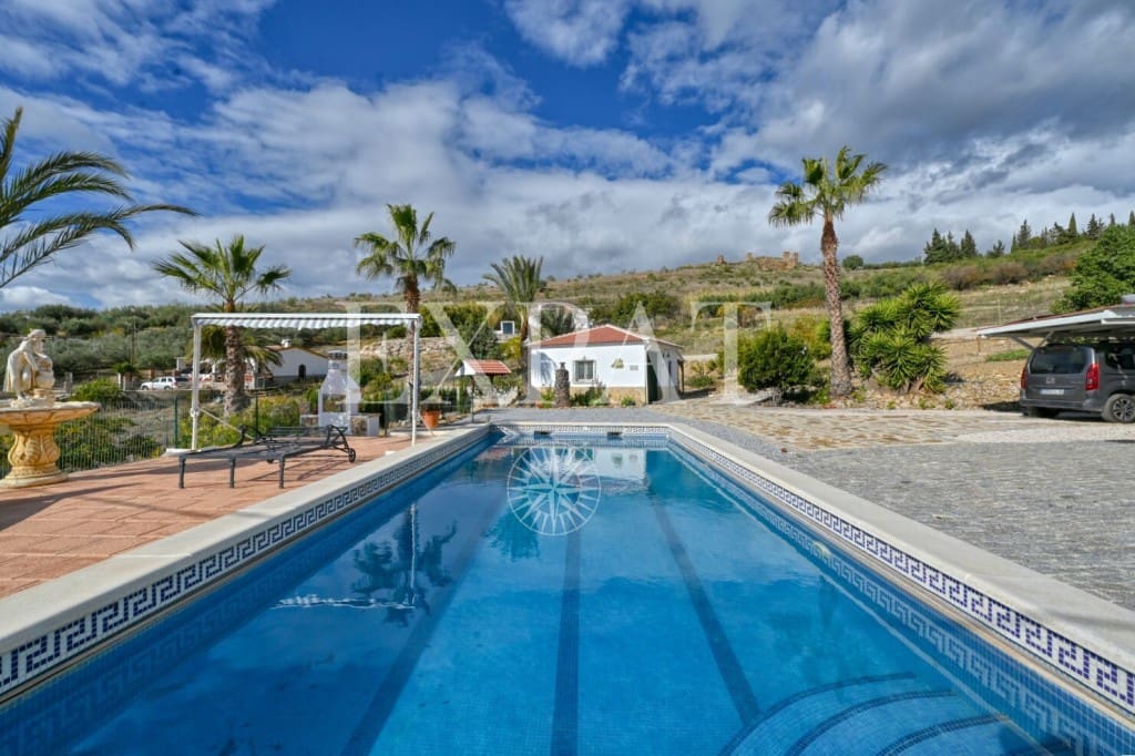 3 soveværelse Finca/Landehus til salg i Alcaucin med swimmingpool garage - € 397.500 (Ref: 9436888)