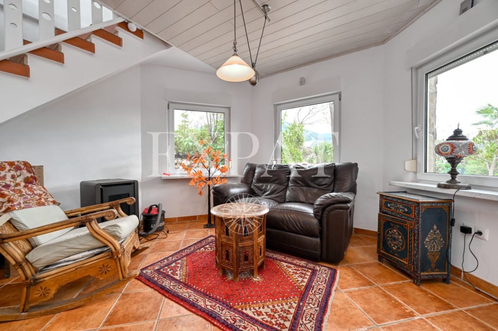 3 soveværelse Finca/Landehus til salg i Alcaucin med swimmingpool garage - € 397.500 (Ref: 9436888)