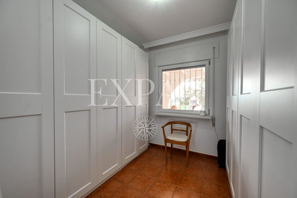 3 soveværelse Finca/Landehus til salg i Alcaucin med swimmingpool garage - € 397.500 (Ref: 9436888)