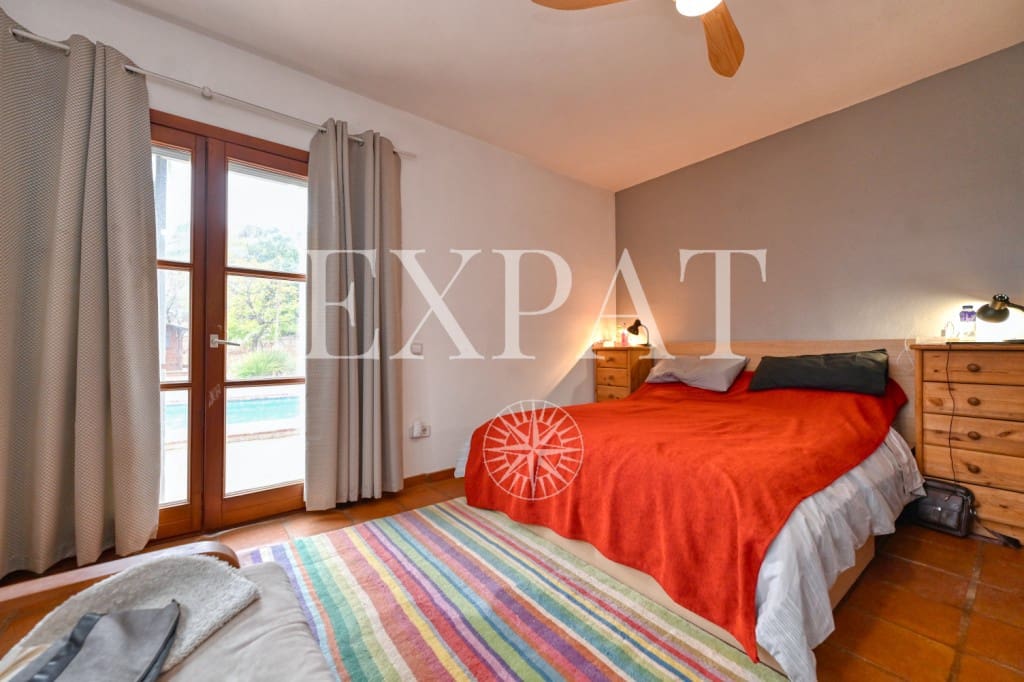 3 soveværelse Finca/Landehus til salg i Alcaucin med swimmingpool - € 370.000 (Ref: 9436889)