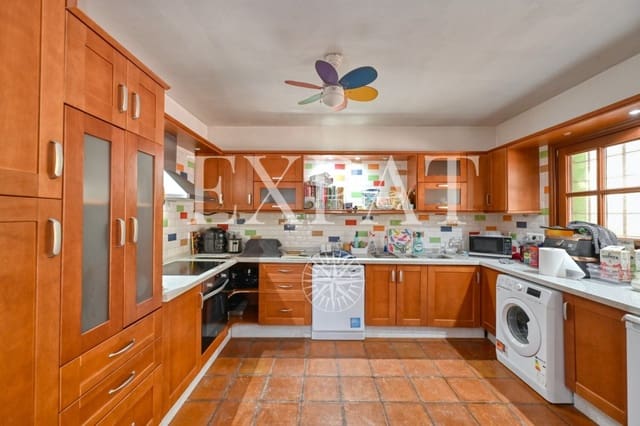 Finca/Casa Rural de 3 habitaciones en Alcaucín en venta con piscina - 370.000 € (Ref: 9436889)