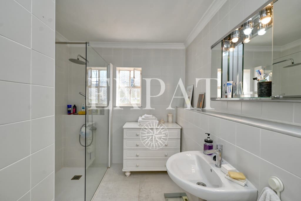 6 bedroom Finca/Country House for sale in Velez-Malaga with pool - € 749,000 (Ref: 9488655)