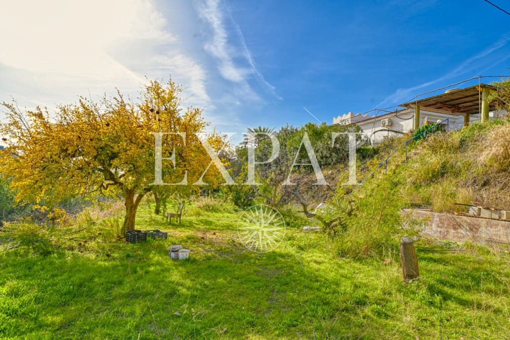 6 bedroom Finca/Country House for sale in Velez-Malaga with pool - € 749,000 (Ref: 9488655)