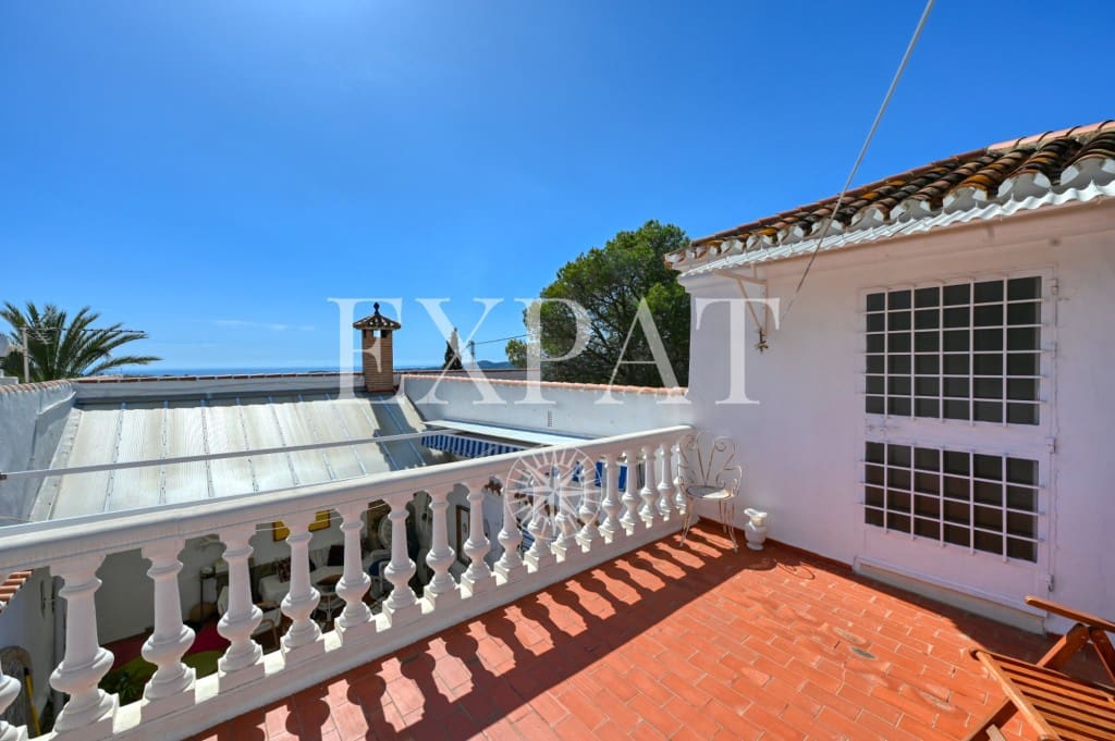 6 soverom Finca/Herregård til salgs i Arenas med svømmebasseng - € 749 000 (Ref: 9488655)