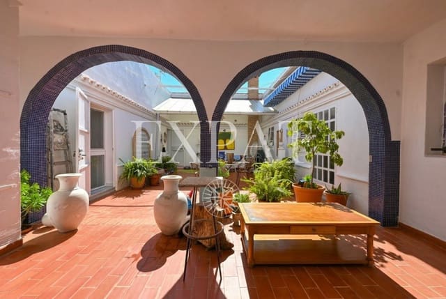 6 soveværelse Finca/Landehus til salg i Arenas med swimmingpool - € 749.000 (Ref: 9488655)