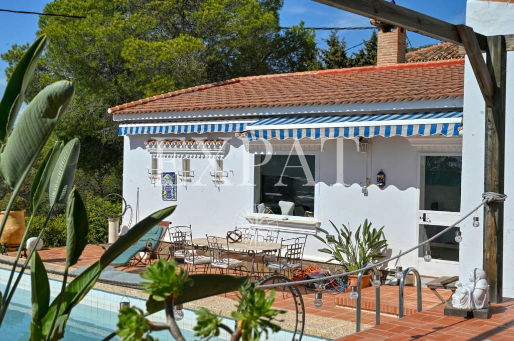 6 soverom Finca/Herregård til salgs i Arenas med svømmebasseng - € 749 000 (Ref: 9488655)