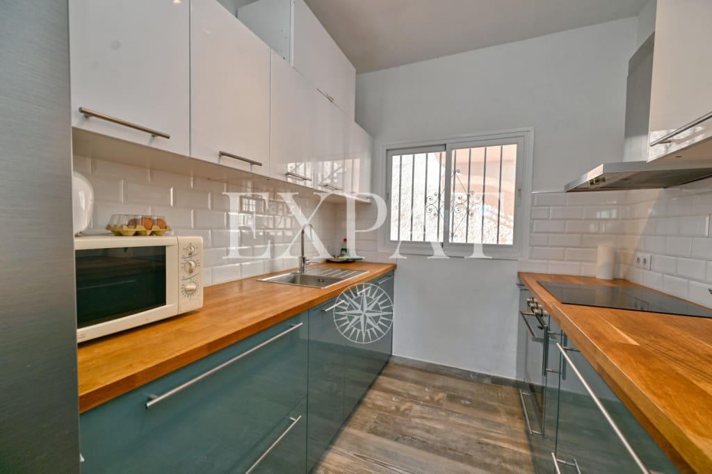 5 bedroom Villa for sale in Torre de Benagalbon with pool garage - € 695,000 (Ref: 9494454)