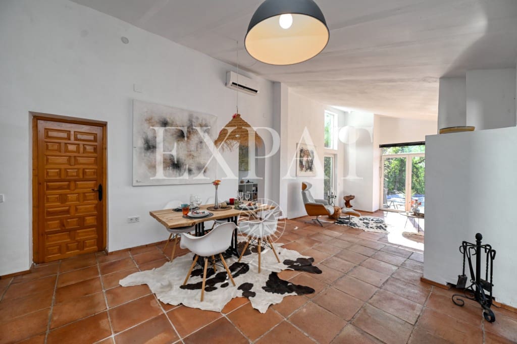 3 makuuhuone Maalaistalo myytävänä paikassa Sayalonga mukana uima-altaan - 475 000 € (Ref: 9494455)