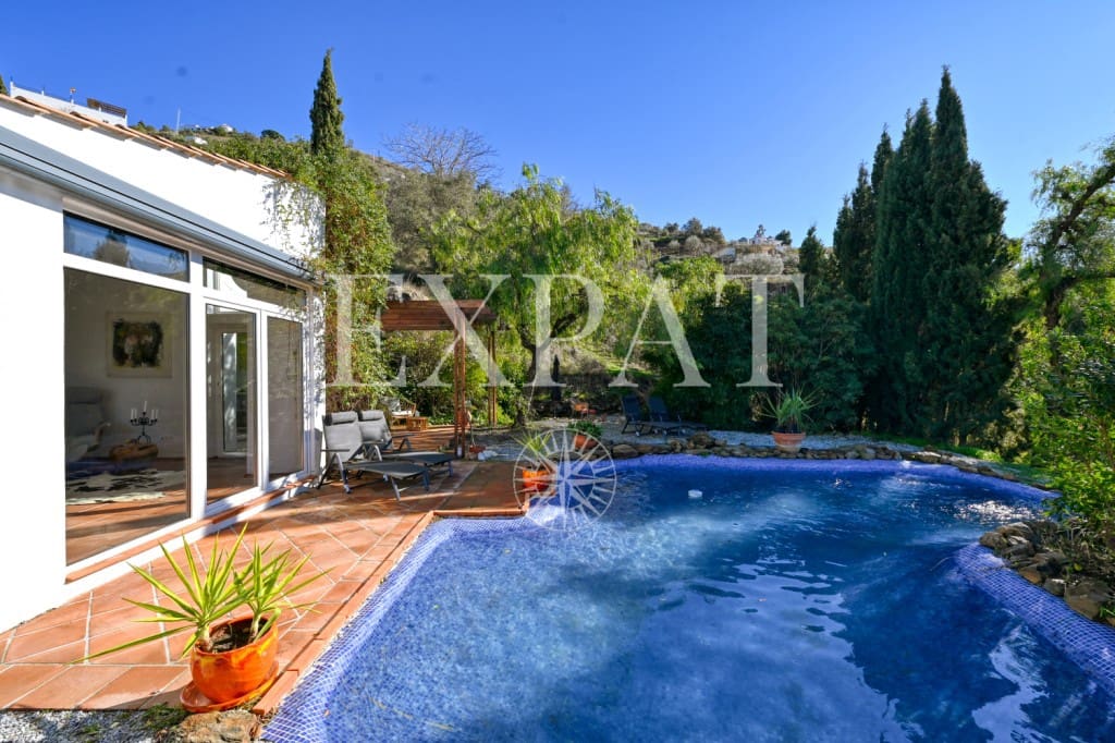 3 makuuhuone Maalaistalo myytävänä paikassa Sayalonga mukana uima-altaan - 475 000 € (Ref: 9494455)