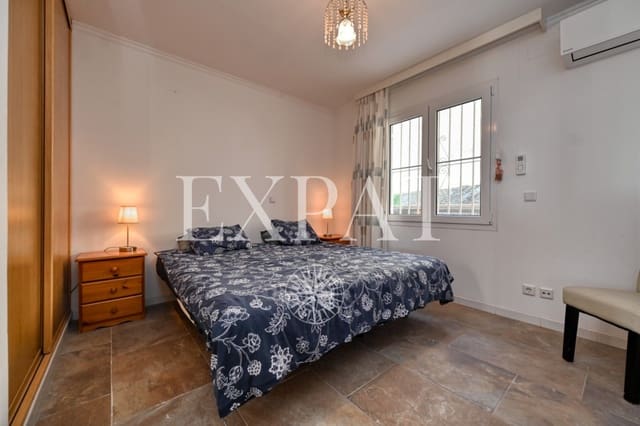 4 bedroom Finca/Country House for sale in Arenas with pool garage - € 465,000 (Ref: 9496905)