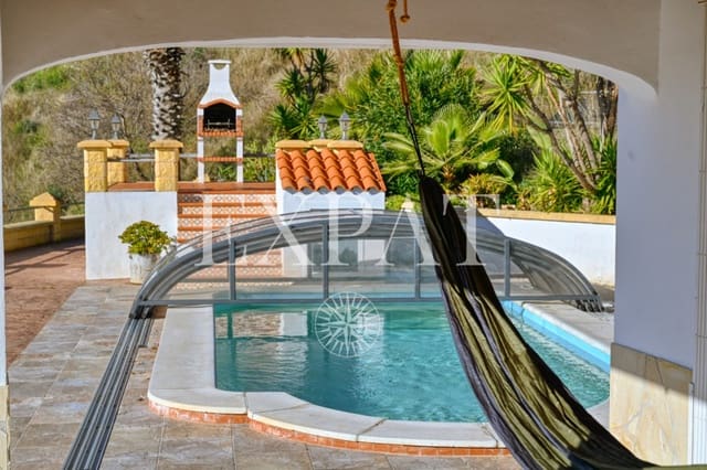 4 soveværelse Finca/Landehus til salg i Arenas med swimmingpool garage - € 465.000 (Ref: 9496905)