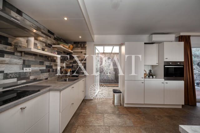 4 soveværelse Finca/Landehus til salg i Arenas med swimmingpool garage - € 465.000 (Ref: 9496905)