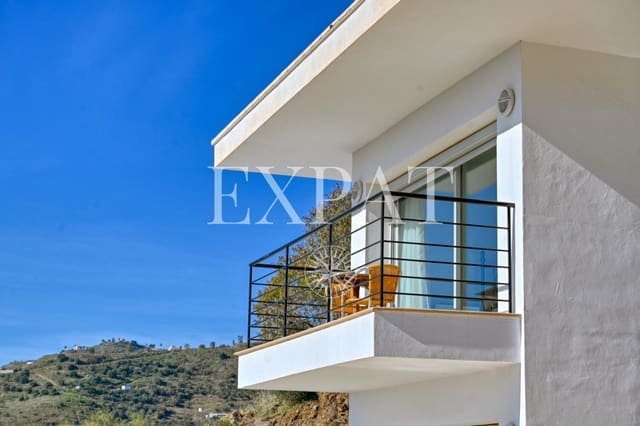 4 quarto Quinta/Casa Rural para venda em Sayalonga com piscina garagem - 1 350 000 € (Ref: 9518493)