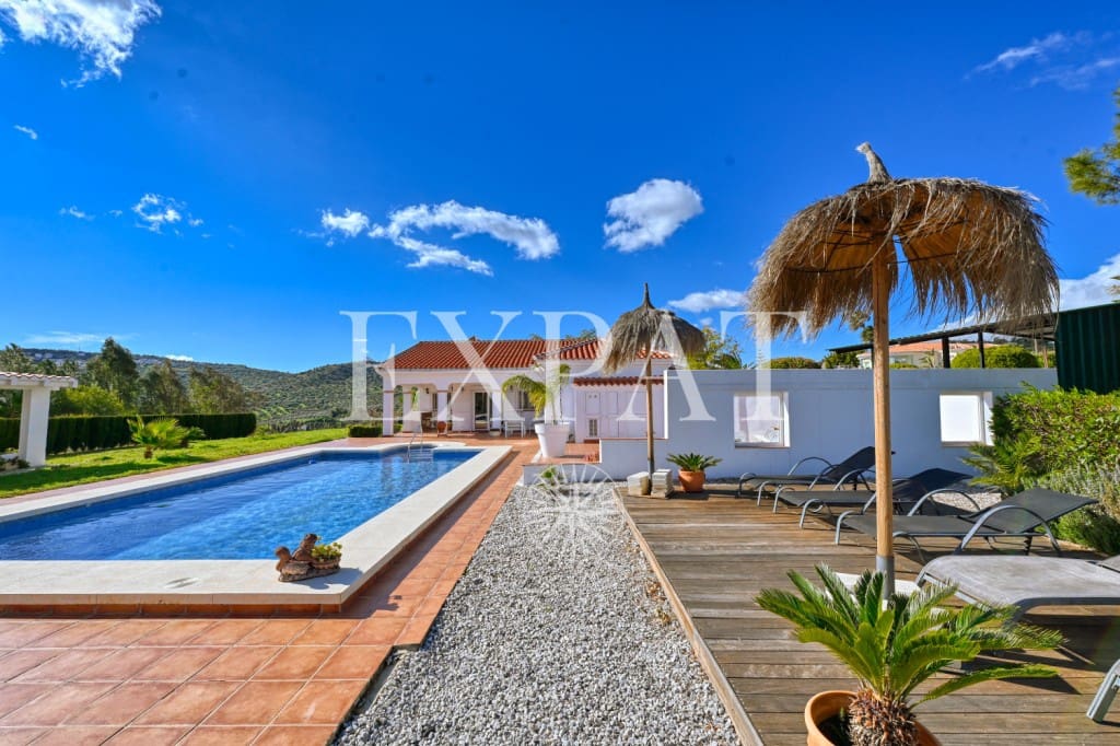 3 camera da letto Finca/Casa di Campagna in vendita in Vinuela con piscina - 590.000 € (Rif: 9533266)