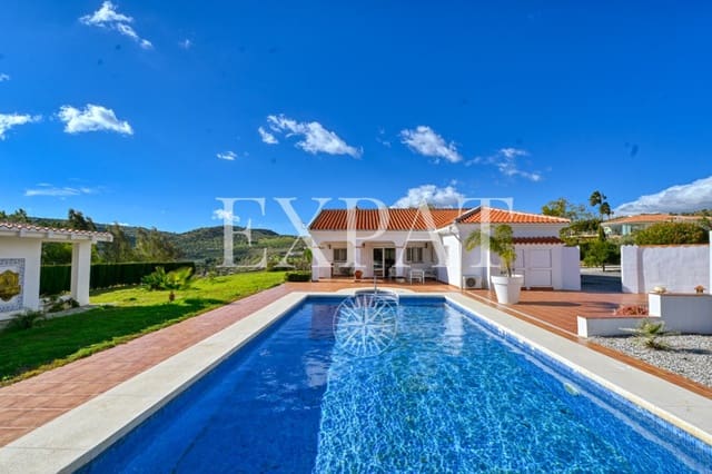 3 chambre Finca/Maison de Campagne à vendre à Viñuela avec piscine - 590 000 € (Ref: 9533266)