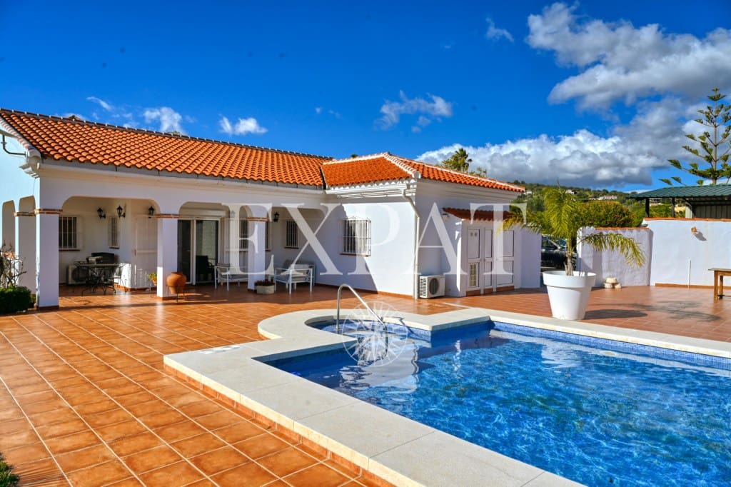 3 camera da letto Finca/Casa di Campagna in vendita in Vinuela con piscina - 590.000 € (Rif: 9533266)