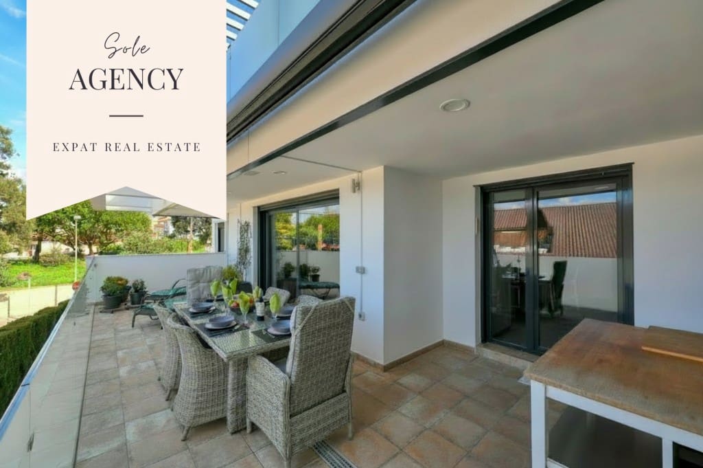 3 bedroom Flat for sale in Caleta de Velez with pool - € 525,000 (Ref: 9598908)