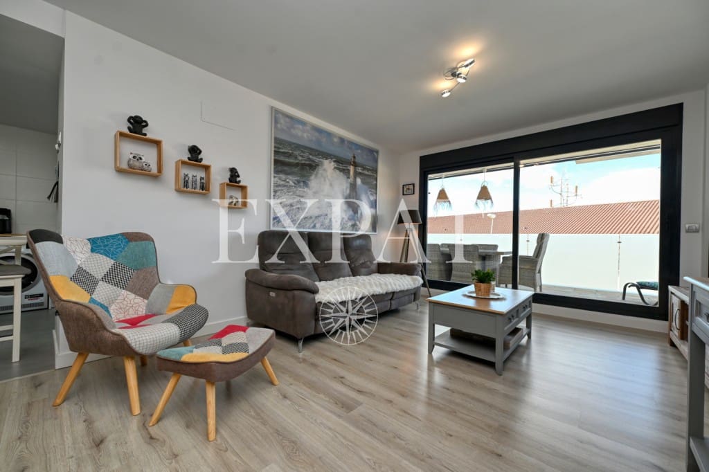 3 bedroom Flat for sale in Caleta de Velez with pool - € 525,000 (Ref: 9598908)