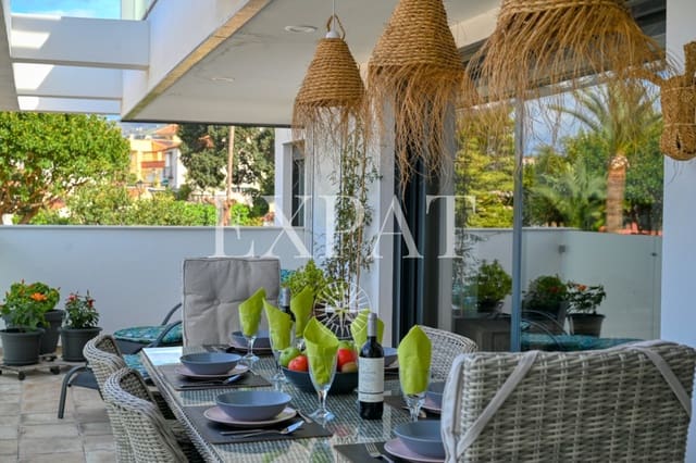 3 quarto Apartamento para venda em Caleta de Vélez, Vélez-Málaga com piscina - 525 000 € (Ref: 9598908)