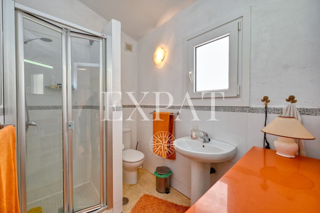 4 makuuhuone Maalaistalo myytävänä paikassa Competa mukana uima-altaan 
autotalli - 599 000 € (Ref: 9598909)