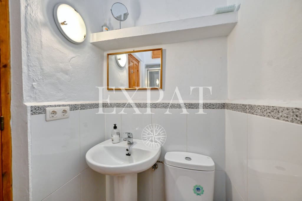 4 makuuhuone Maalaistalo myytävänä paikassa Competa mukana uima-altaan 
autotalli - 599 000 € (Ref: 9598909)