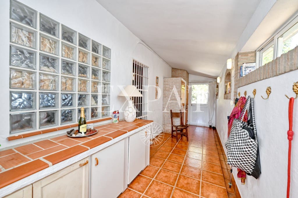 4 makuuhuone Maalaistalo myytävänä paikassa Competa mukana uima-altaan 
autotalli - 599 000 € (Ref: 9598909)