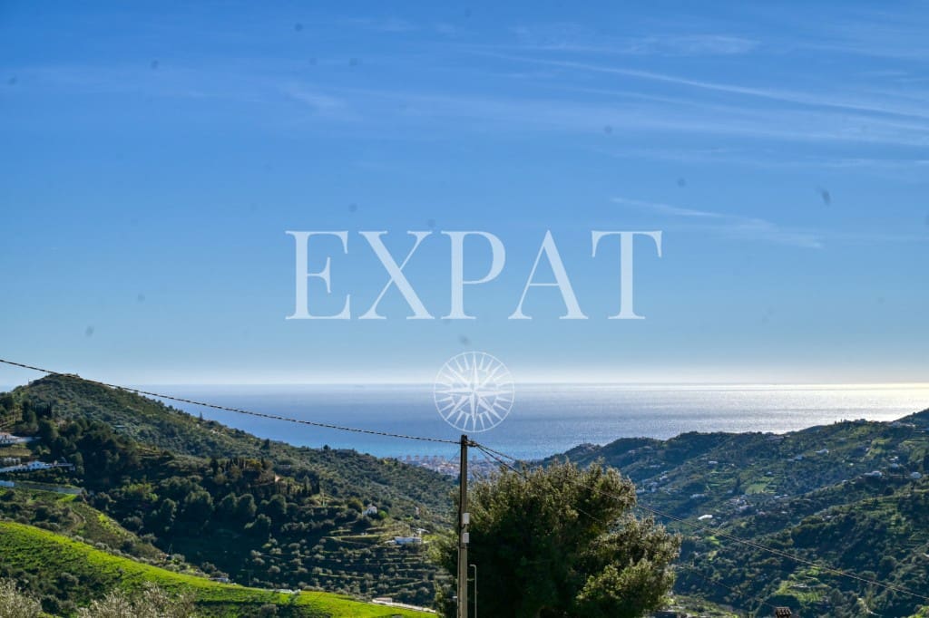 2 bedroom Finca/Country House for sale in Frigiliana with pool - € 339,000 (Ref: 9619003)