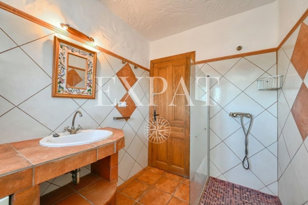 2 bedroom Finca/Country House for sale in Frigiliana with pool - € 339,000 (Ref: 9619003)
