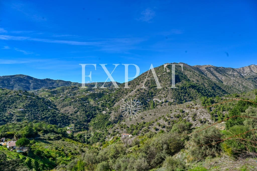 2 bedroom Finca/Country House for sale in Frigiliana with pool - € 339,000 (Ref: 9619003)