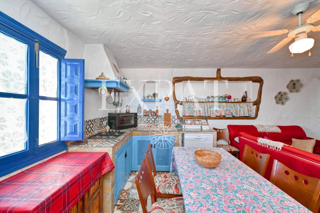 2 bedroom Finca/Country House for sale in Frigiliana with pool - € 339,000 (Ref: 9619003)