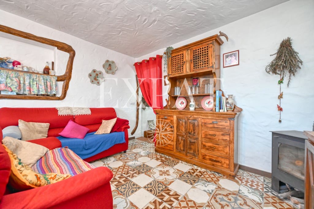 2 bedroom Finca/Country House for sale in Frigiliana with pool - € 339,000 (Ref: 9619003)