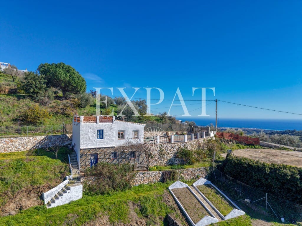 2 bedroom Finca/Country House for sale in Frigiliana with pool - € 339,000 (Ref: 9619003)