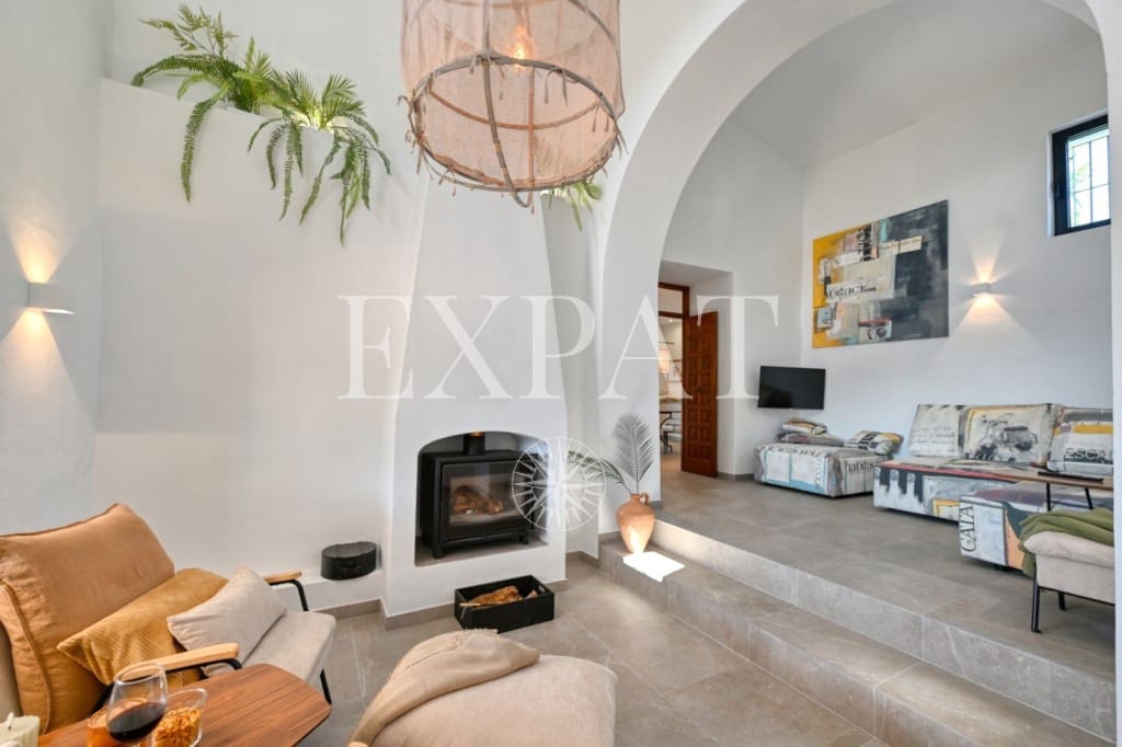 5 bedroom Finca/Country House for sale in Almunecar with pool garage - € 795,000 (Ref: 9633929)