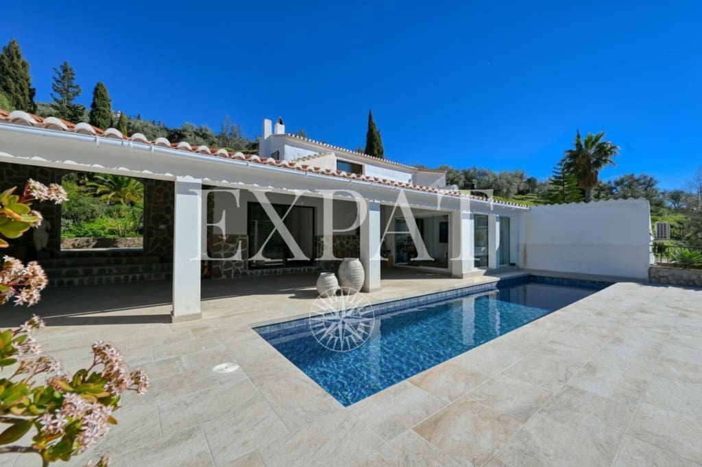 3 makuuhuone Maalaistalo myytävänä paikassa Competa mukana uima-altaan 
autotalli - 1 100 000 € (Ref: 9647794)