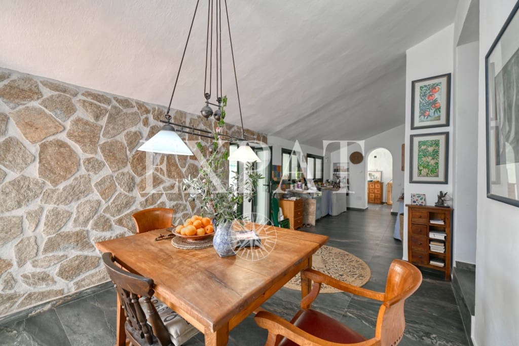 3 makuuhuone Maalaistalo myytävänä paikassa Competa mukana uima-altaan 
autotalli - 1 100 000 € (Ref: 9647794)