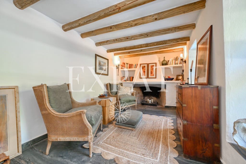 3 makuuhuone Maalaistalo myytävänä paikassa Competa mukana uima-altaan 
autotalli - 1 100 000 € (Ref: 9647794)