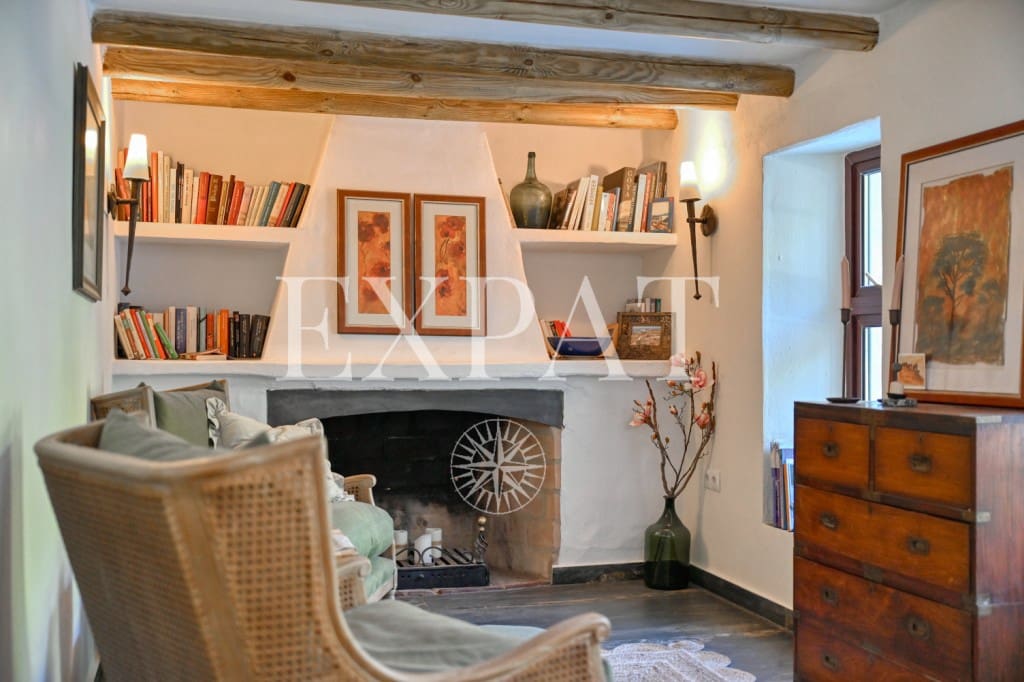 3 makuuhuone Maalaistalo myytävänä paikassa Competa mukana uima-altaan 
autotalli - 1 100 000 € (Ref: 9647794)