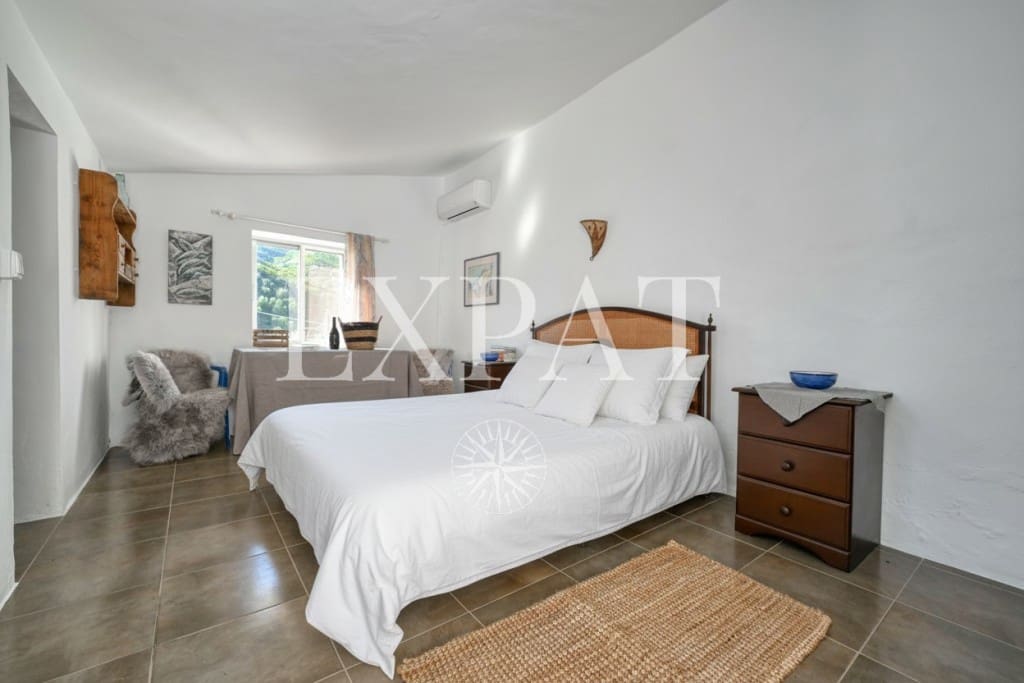 3 makuuhuone Maalaistalo myytävänä paikassa Competa mukana uima-altaan 
autotalli - 1 100 000 € (Ref: 9647794)