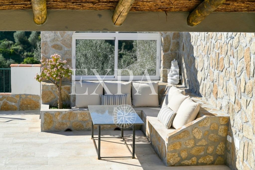 3 makuuhuone Maalaistalo myytävänä paikassa Competa mukana uima-altaan 
autotalli - 1 100 000 € (Ref: 9647794)