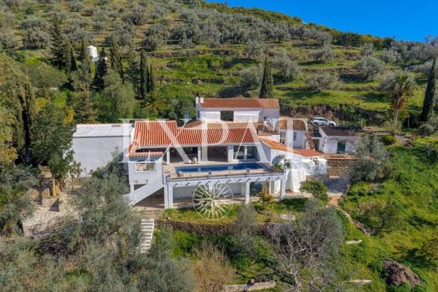 3 makuuhuone Maalaistalo myytävänä paikassa Cómpeta mukana uima-altaan 
autotalli - 1 100 000 € (Ref: 9647794)