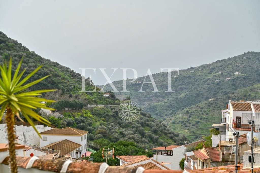 2 camera da letto Casa in vendita in Sayalonga - 179.000 € (Rif: 9651647)