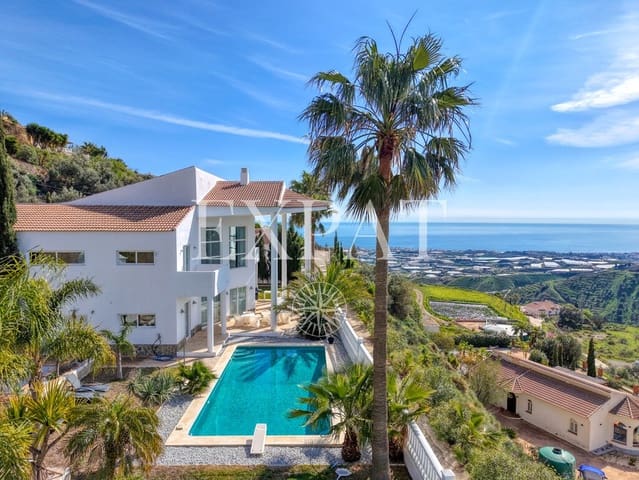 7 Zimmer Villa zu verkaufen in Arenas mit Pool - 975.000 € (Ref: 9670019)